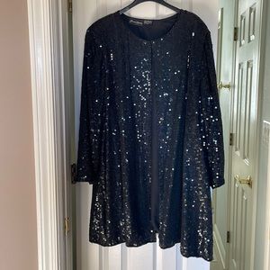 3x black sequined long sleeve jacket by Jewel Queen